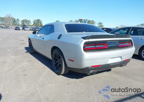 2022 Dodge Challenger R/T Scat Pack z USA, uszkodzony, nr VIN 2C3CDZFJ7NH260778